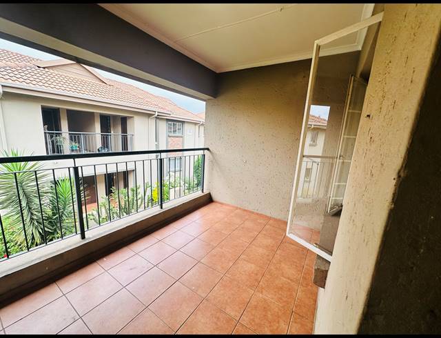 2 BEDROOM APARTMENT FOR SALE IN BRENTWOOD PARK